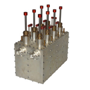 600W UHF/DTV 8 Poles B.P. Filter with dual Cross Coupling (Critical Mask)